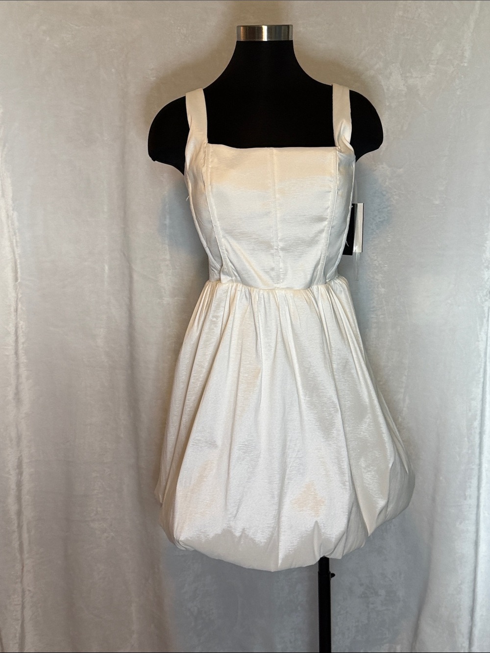 White Sleeveless Square Neck Bubble Dress